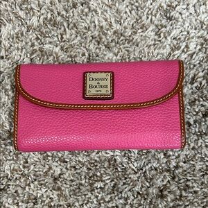 Dooney & Bourke Pebble grain pink Wallet